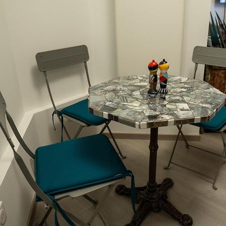 T2! 3 Ou 4 Personnes Centre Ville Neuf Avec Garage Sanary-sur-Mer Extérieur photo