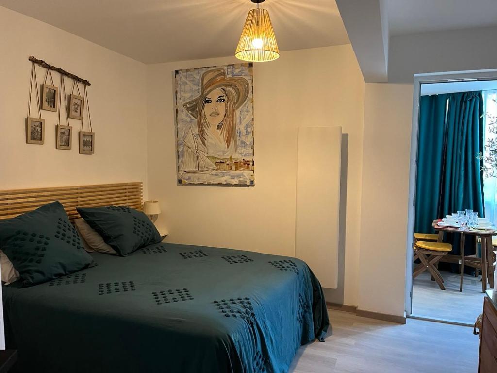 T2! 3 Ou 4 Personnes Centre Ville Neuf Avec Garage Sanary-sur-Mer Extérieur photo