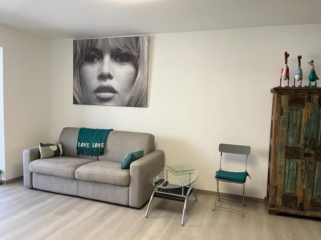 T2! 3 Ou 4 Personnes Centre Ville Neuf Avec Garage Sanary-sur-Mer Extérieur photo