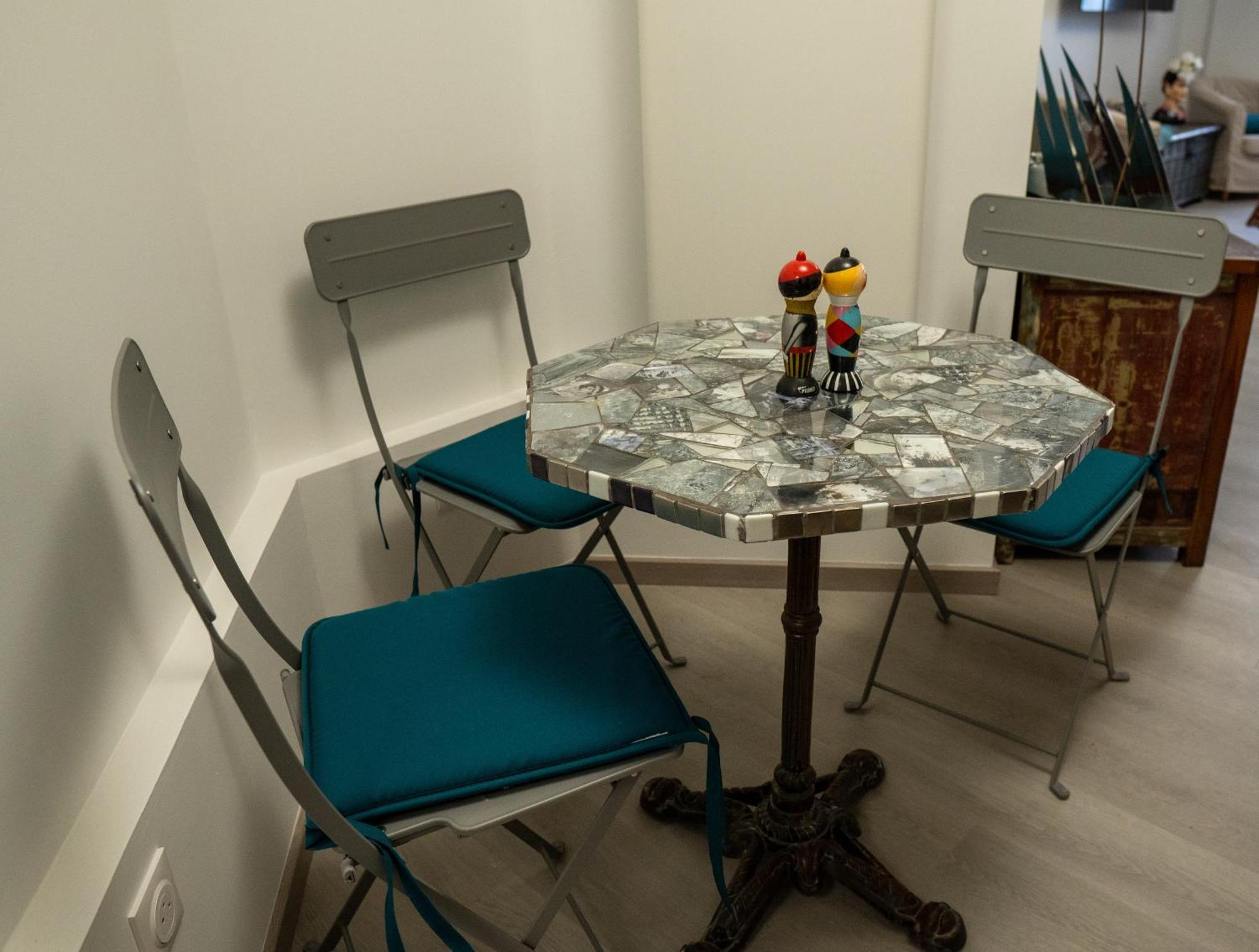 T2! 3 Ou 4 Personnes Centre Ville Neuf Avec Garage Sanary-sur-Mer Extérieur photo