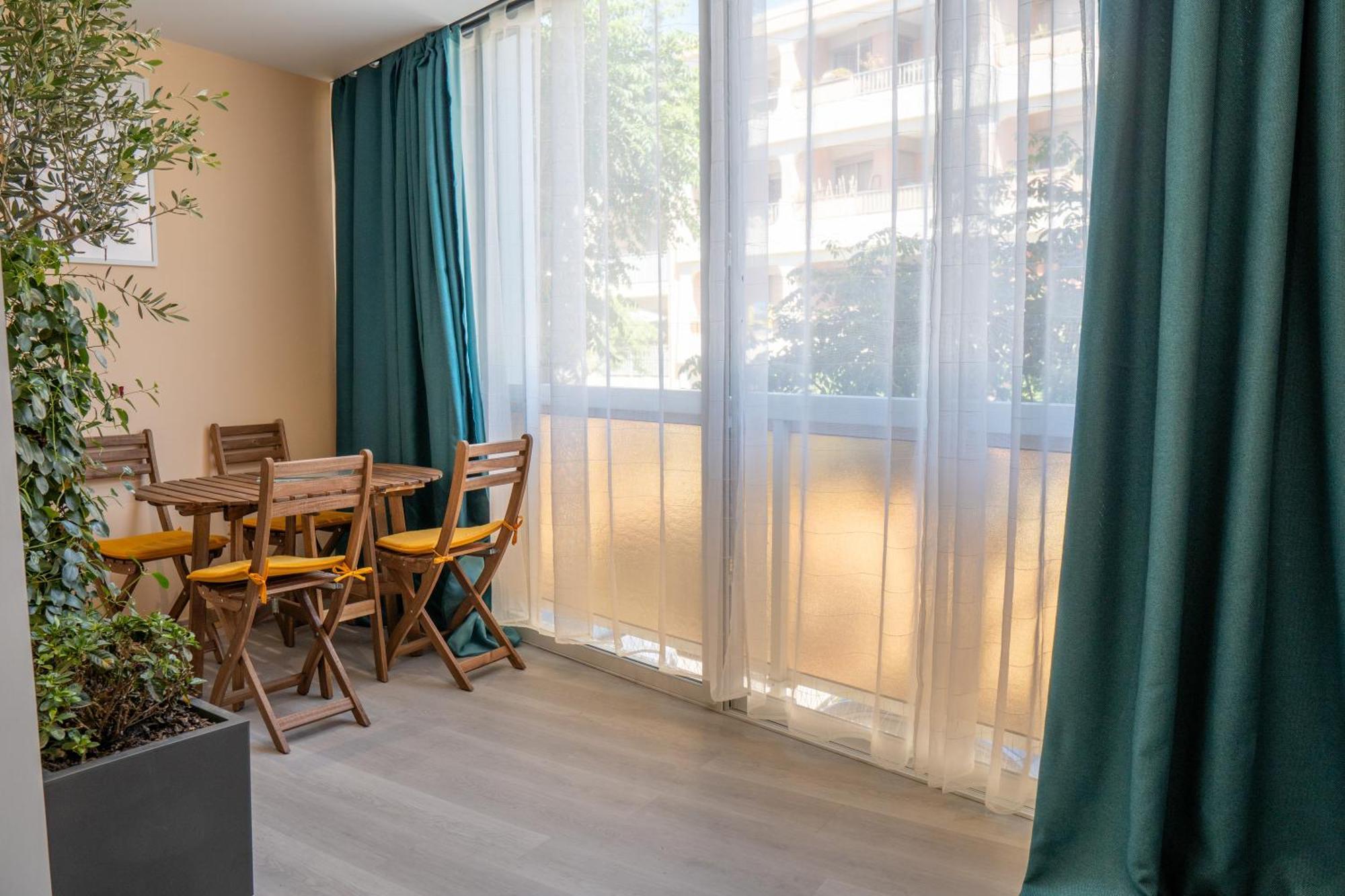 T2! 3 Ou 4 Personnes Centre Ville Neuf Avec Garage Sanary-sur-Mer Extérieur photo